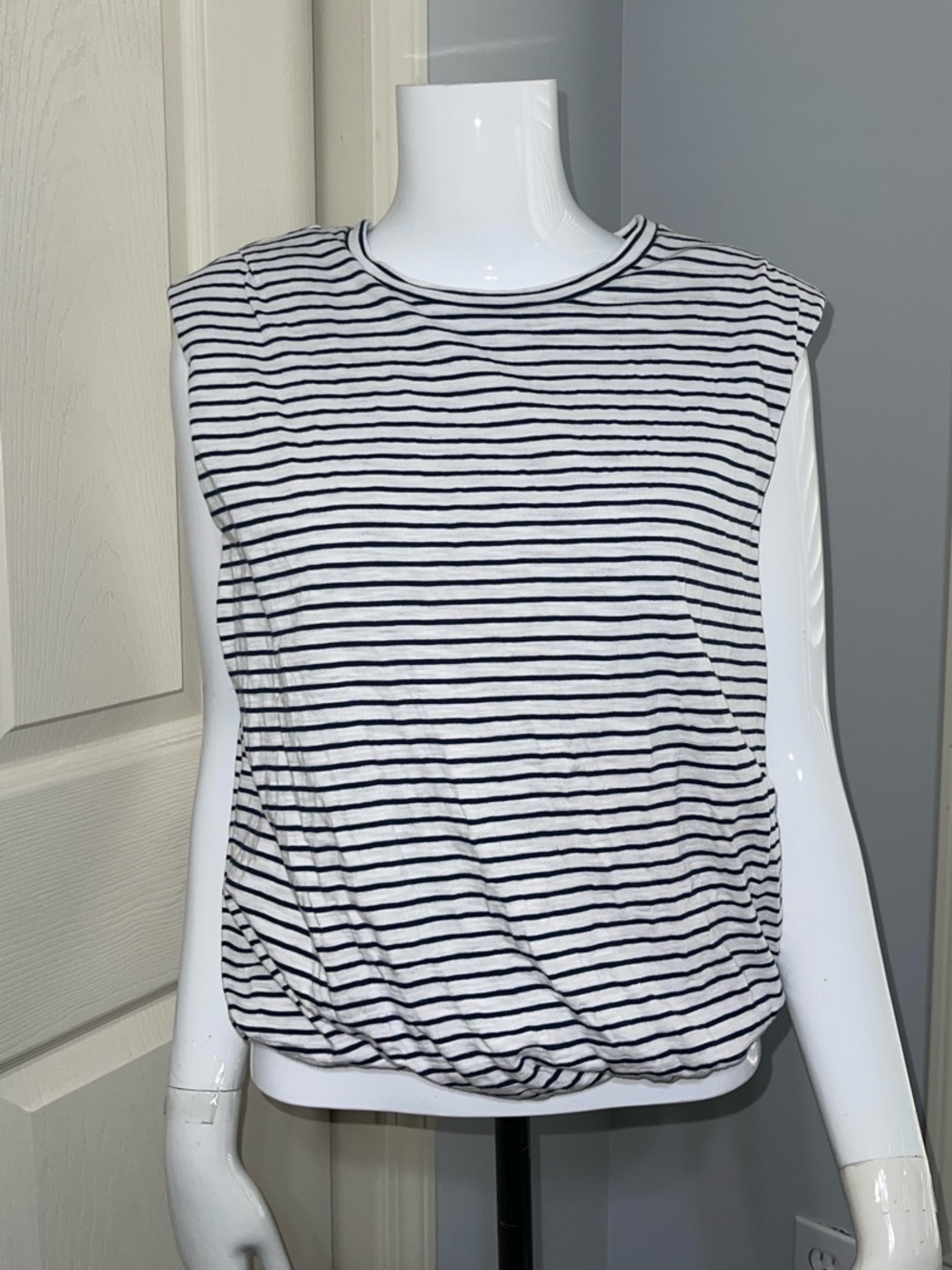 Joe's Jeans The Arden Sleeveless Bubble Hem Padded Shoulders t-shirt top. #256-A